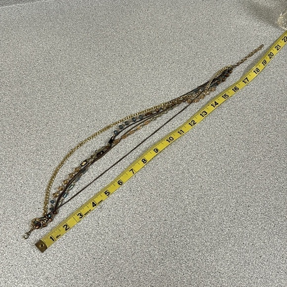 Multi coloured beaded layered necklace - Picture 8 of 8